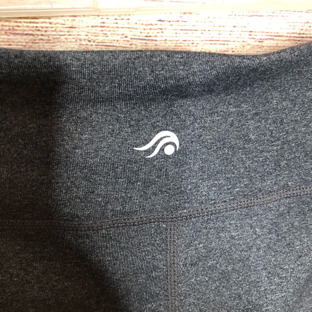 Ideology‎ Capri Leggings - Picture 5 of 5